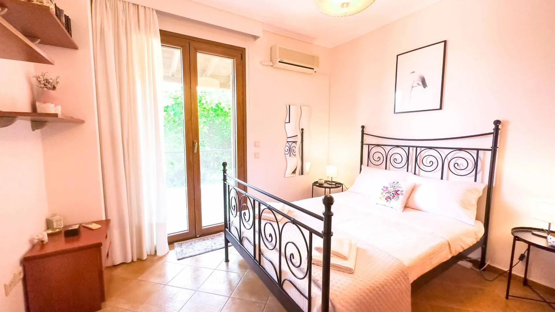 Villa Bougainvillea Epanomi Holiday home